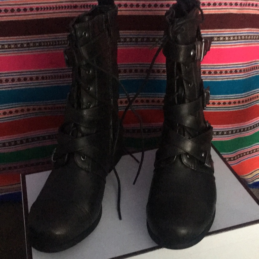 Combate boots black